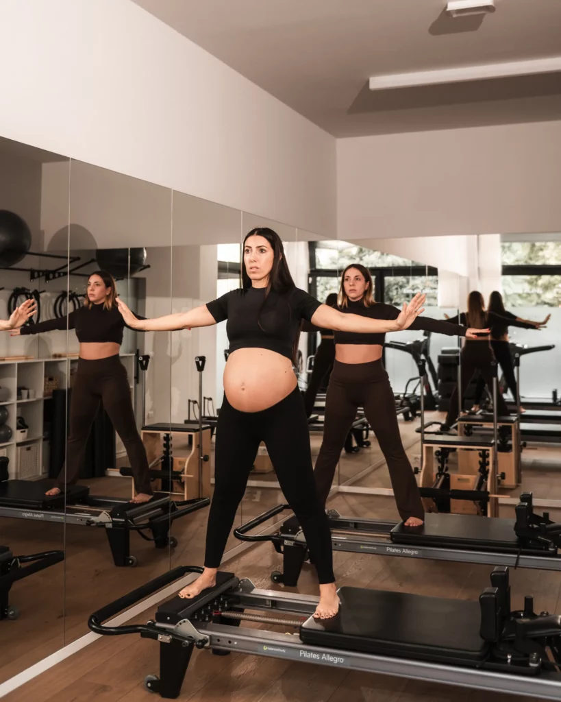 Lezione in piccolo gruppo sul Reformer al centro Linfa